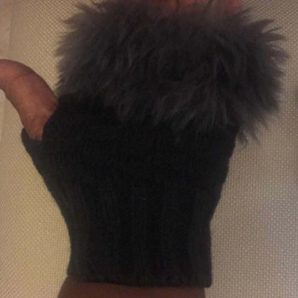 Hand Warmers - Picture 2 of 3